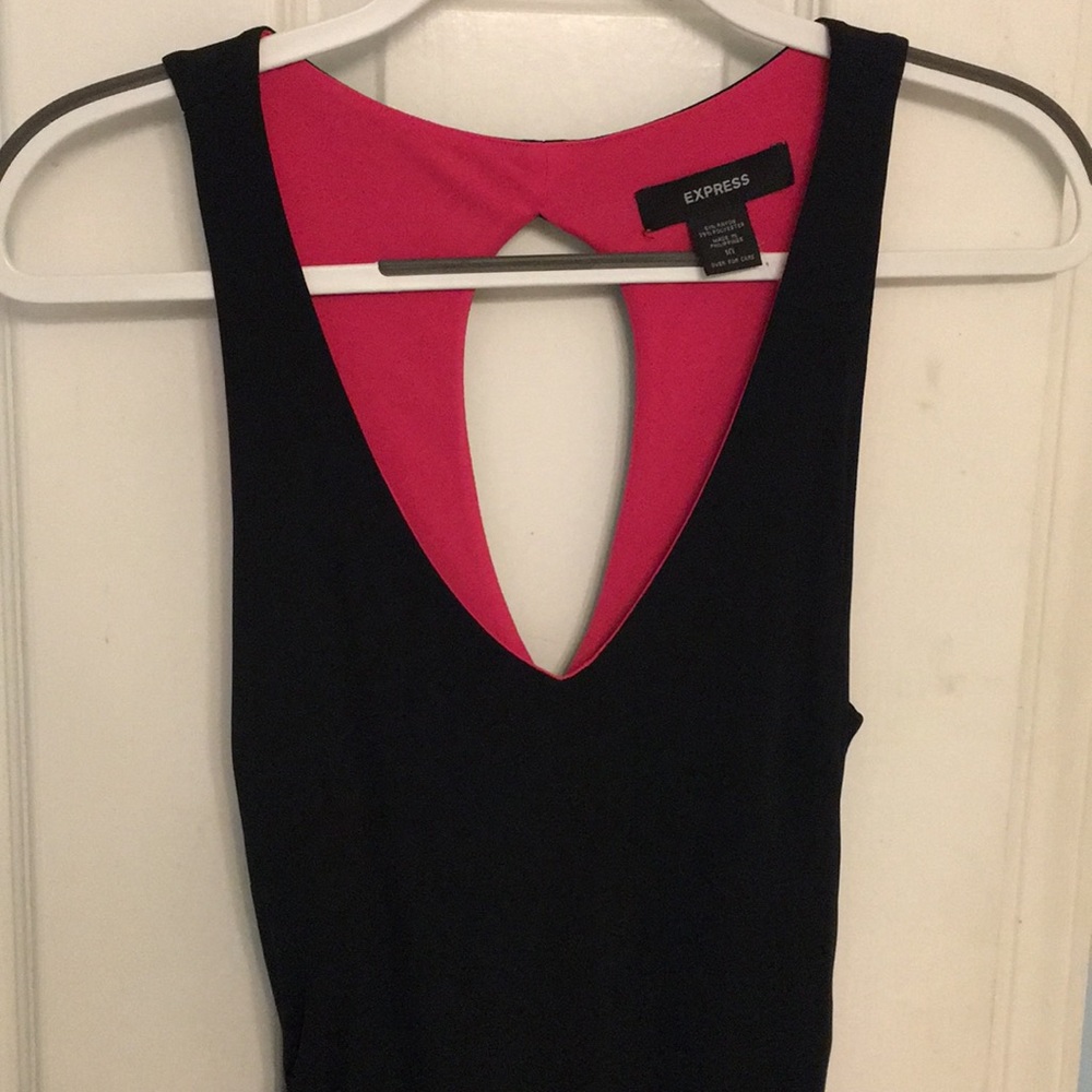 Express V-neck with key hole back black dress